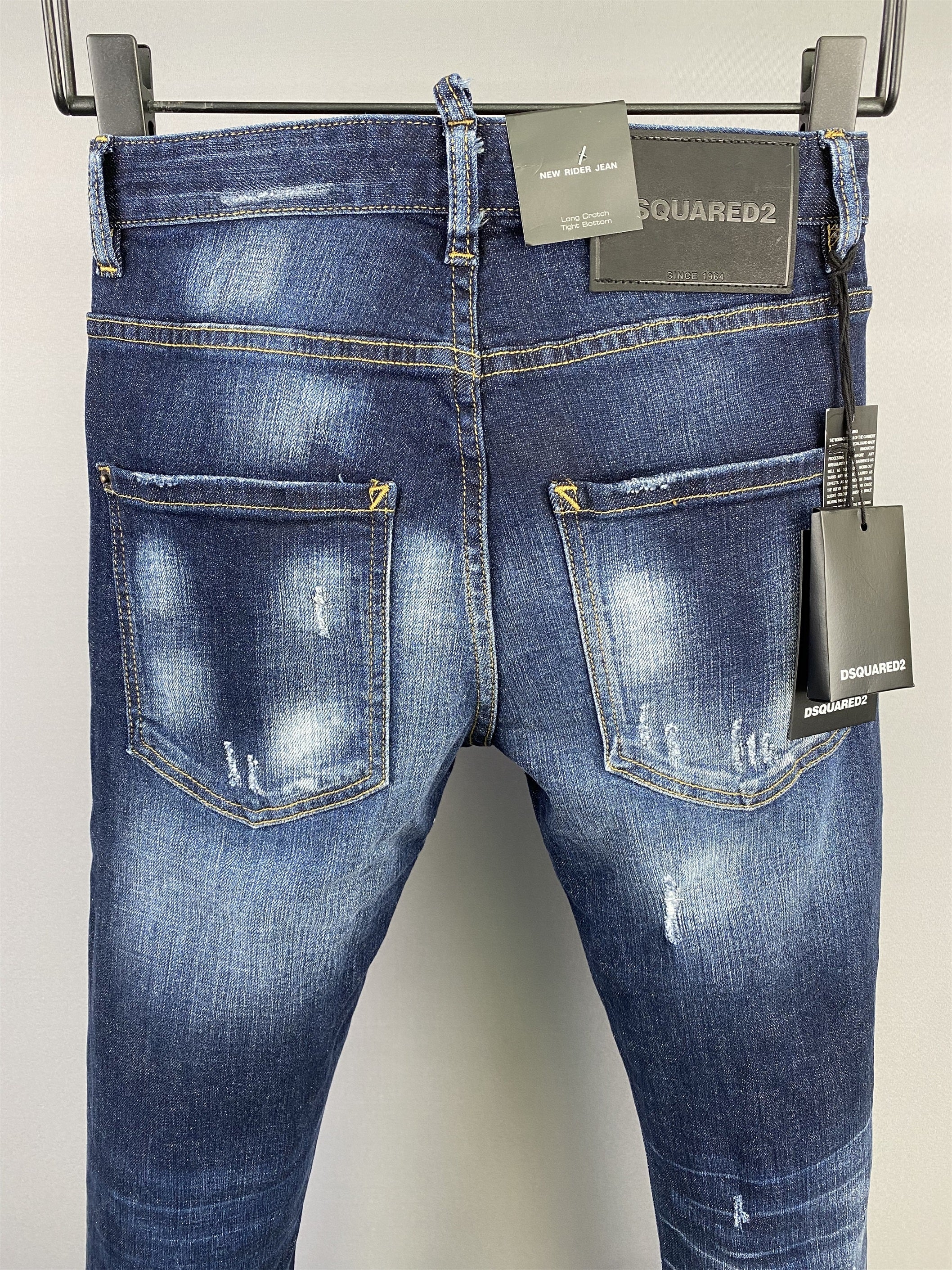 D2 Jeans