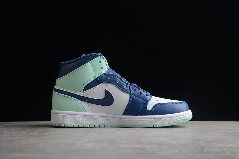 AJ1 Mid
