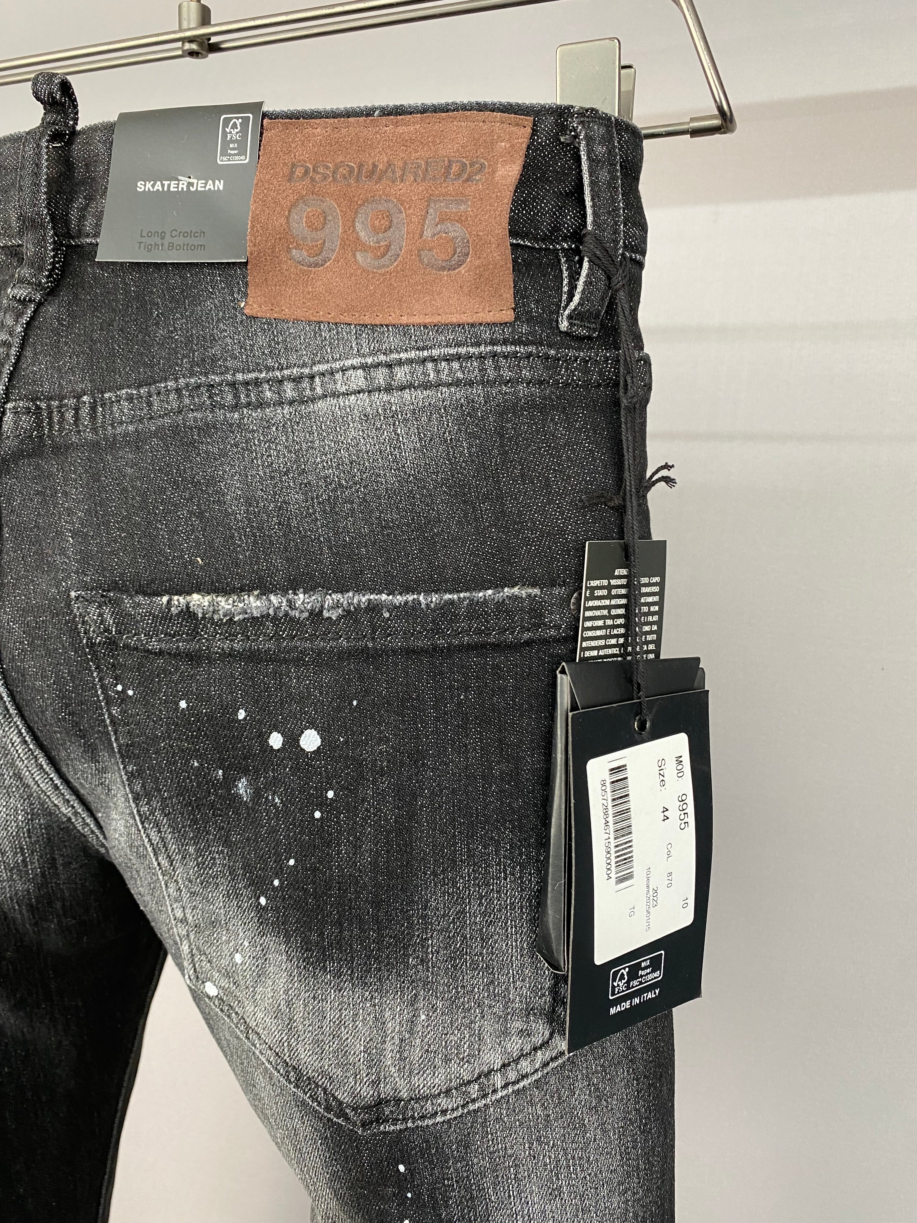D2 Jeans