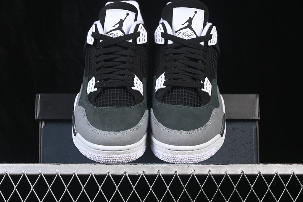 AJ4