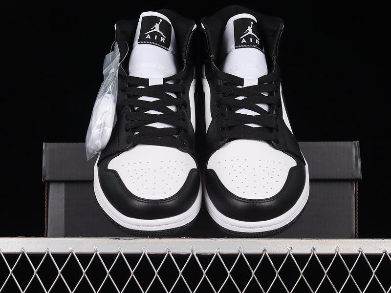 AJ1 Mid