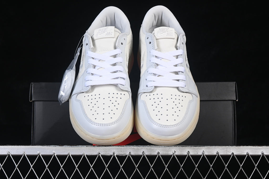 AJ1 Low