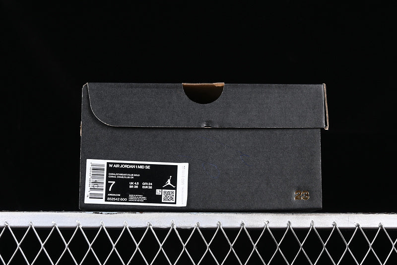 AJ1 Mid