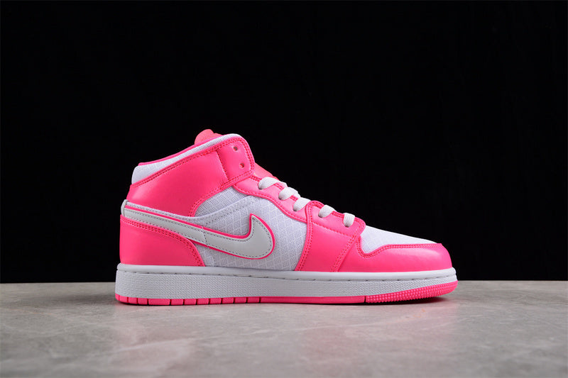 AJ1 Mid