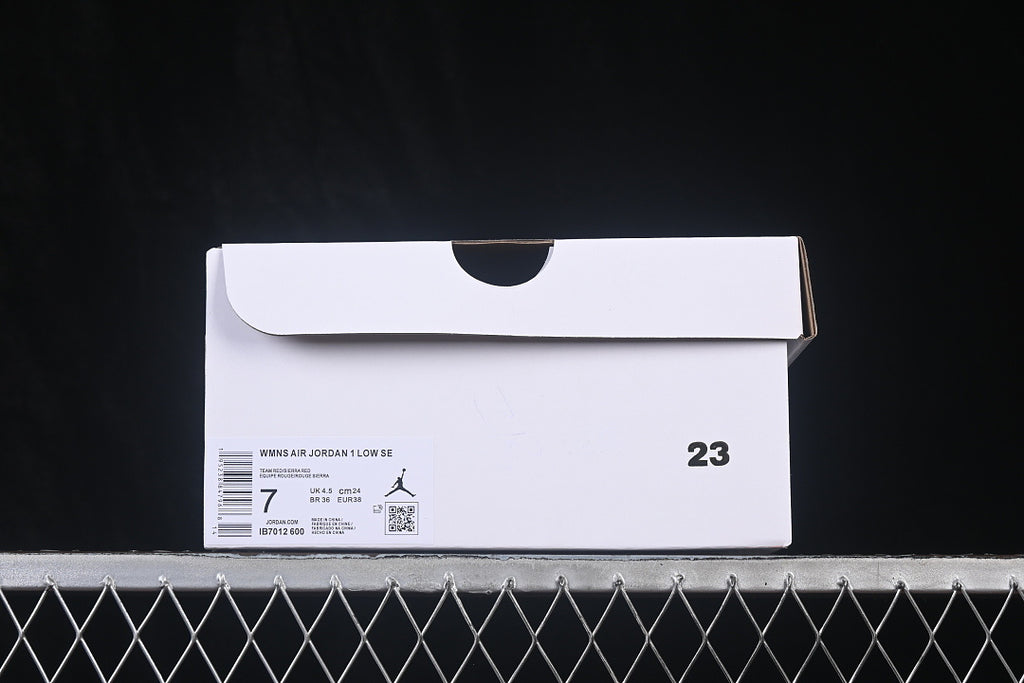AJ1 Low