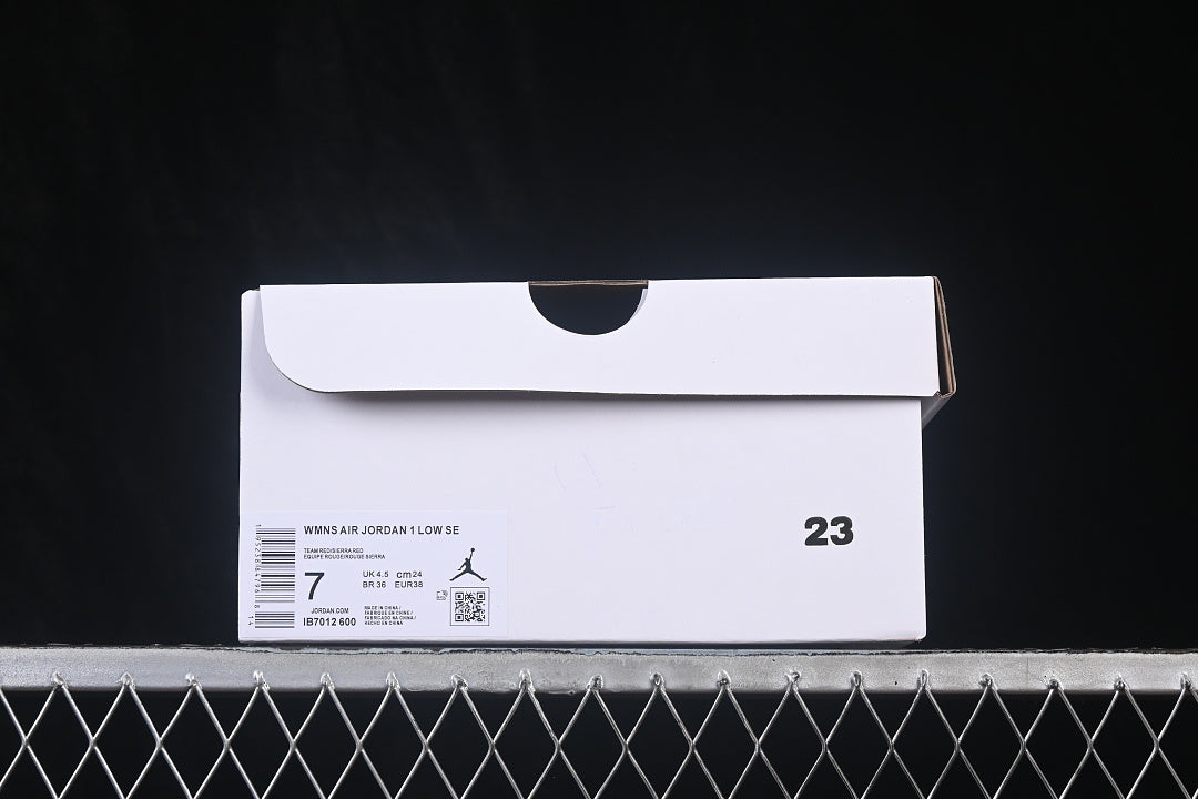 AJ1 Low