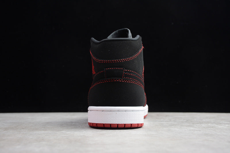 AJ1 Mid