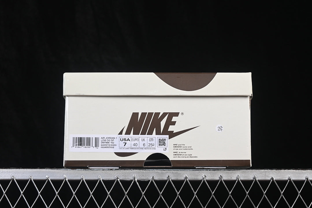 AJ1 Low