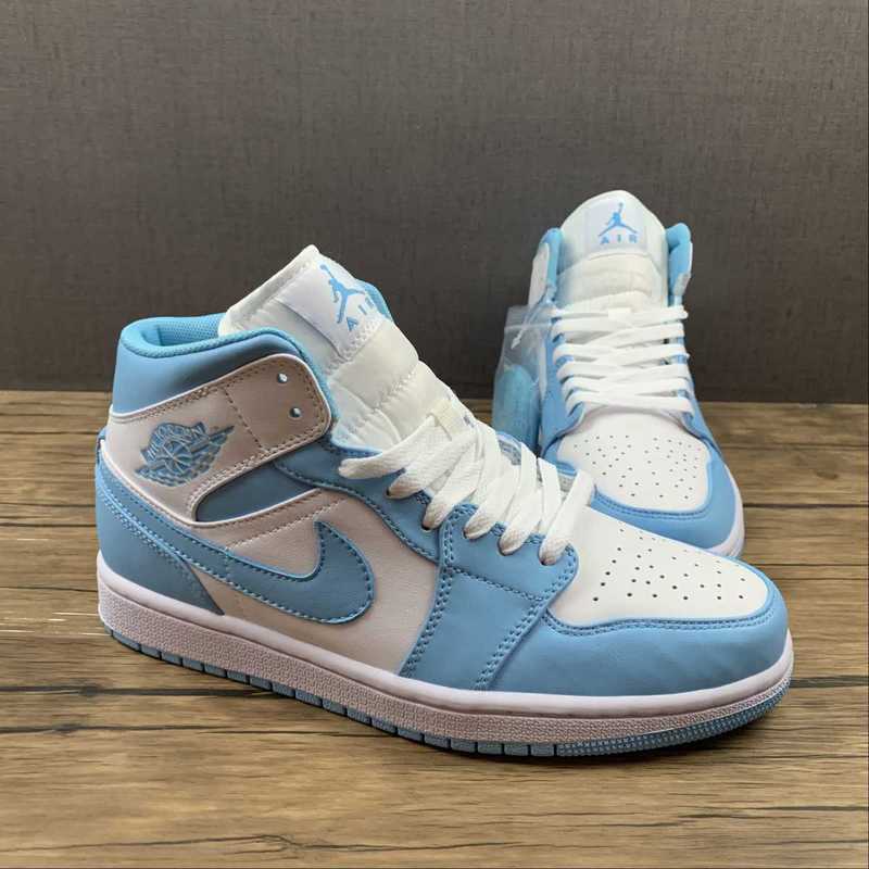 AJ1 Mid