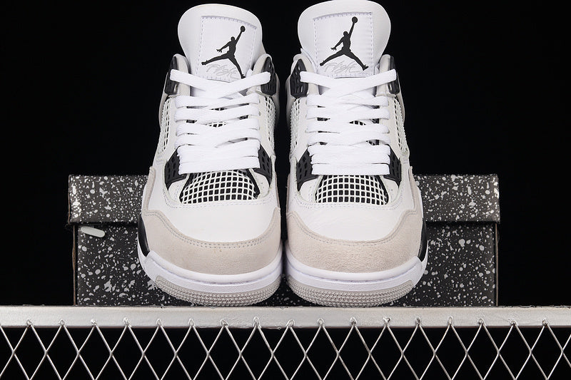AJ4