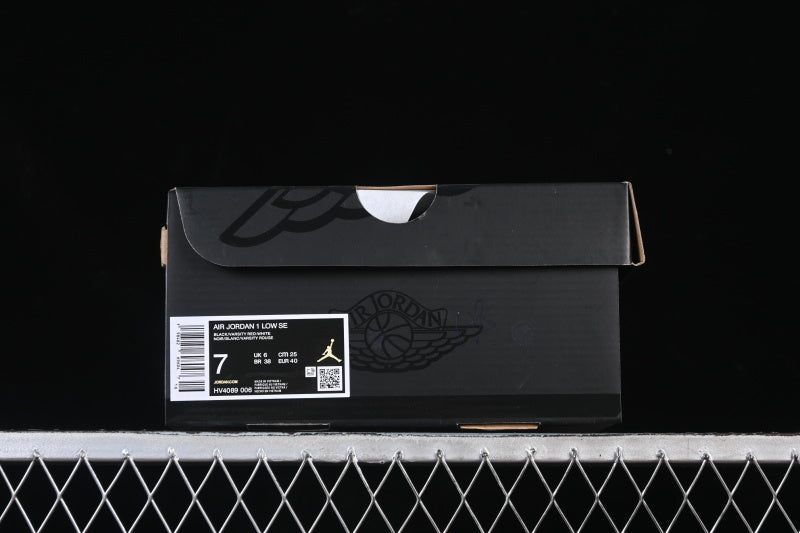 AJ1 Low