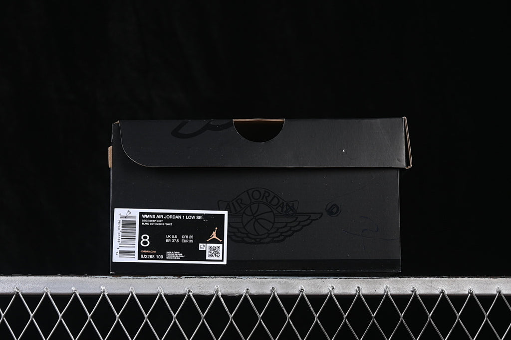 AJ1 Low