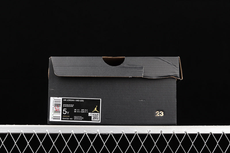 AJ1 Mid