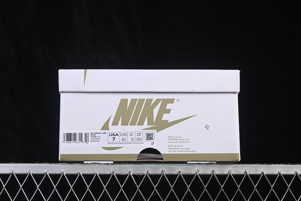 AJ1 Low