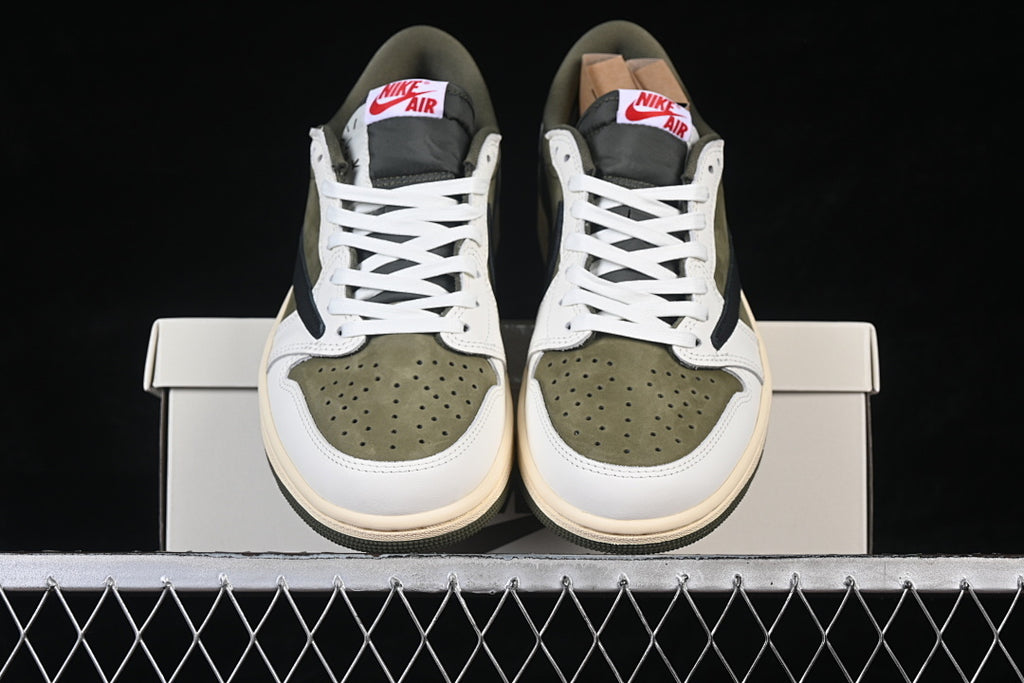 AJ1 Low