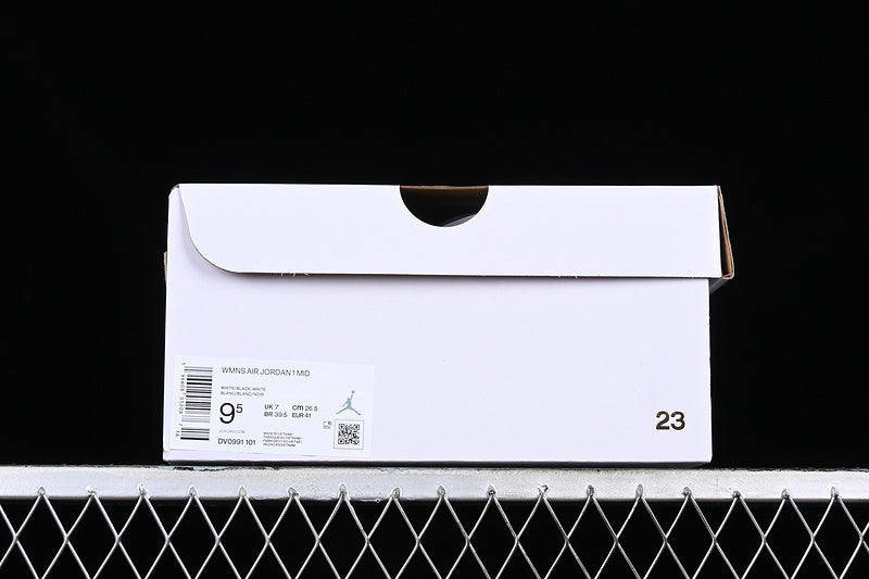 AJ1 Mid