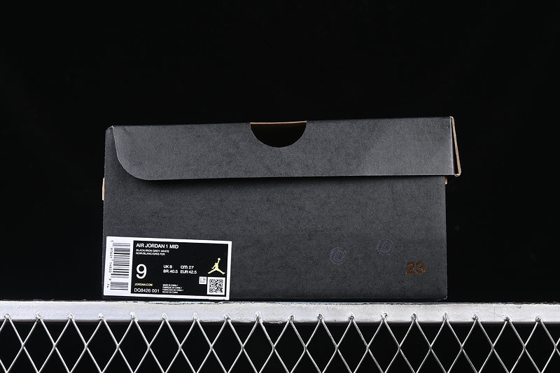 AJ1 Mid