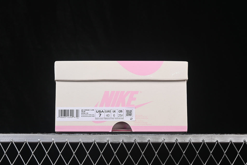 AJ1 Low