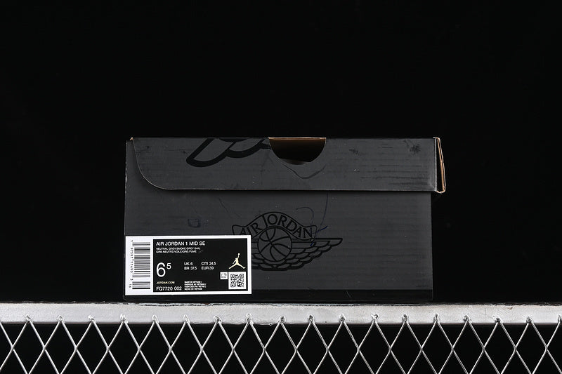 AJ1 Mid