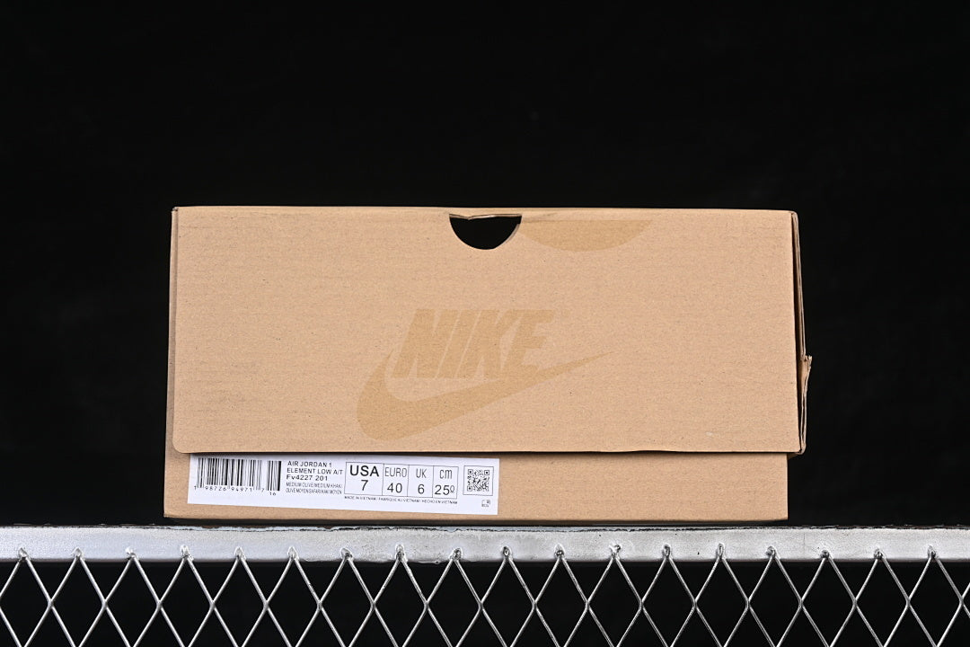 AJ1 Low