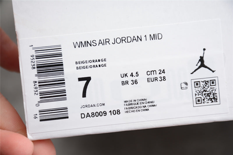 AJ1 Mid