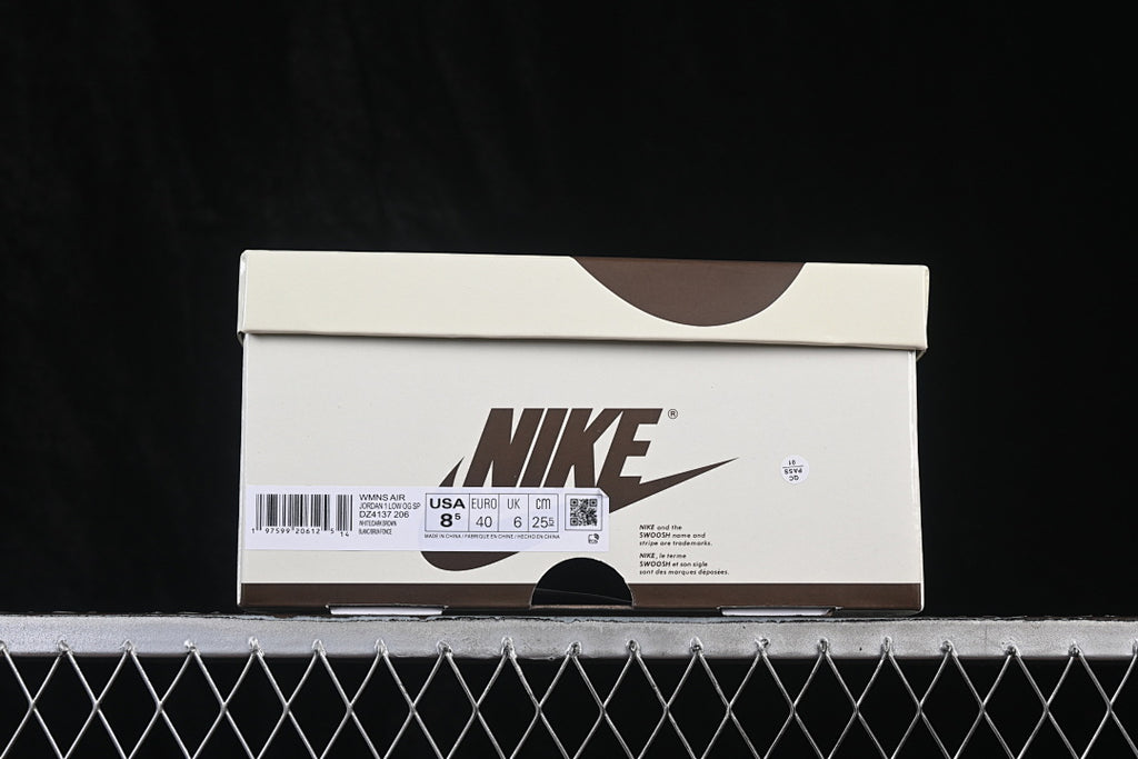 AJ1 Low