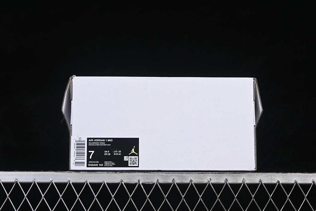 AJ1 Mid