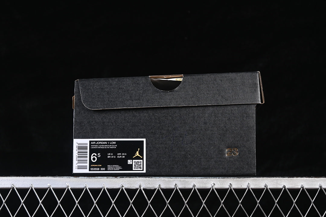 AJ1 Low