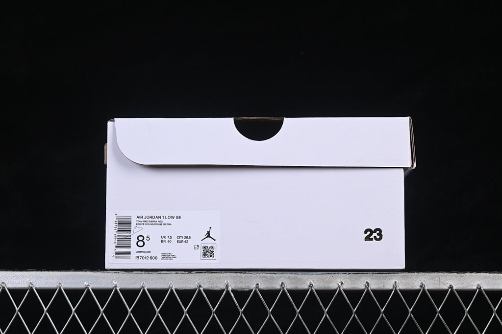 AJ1 Low