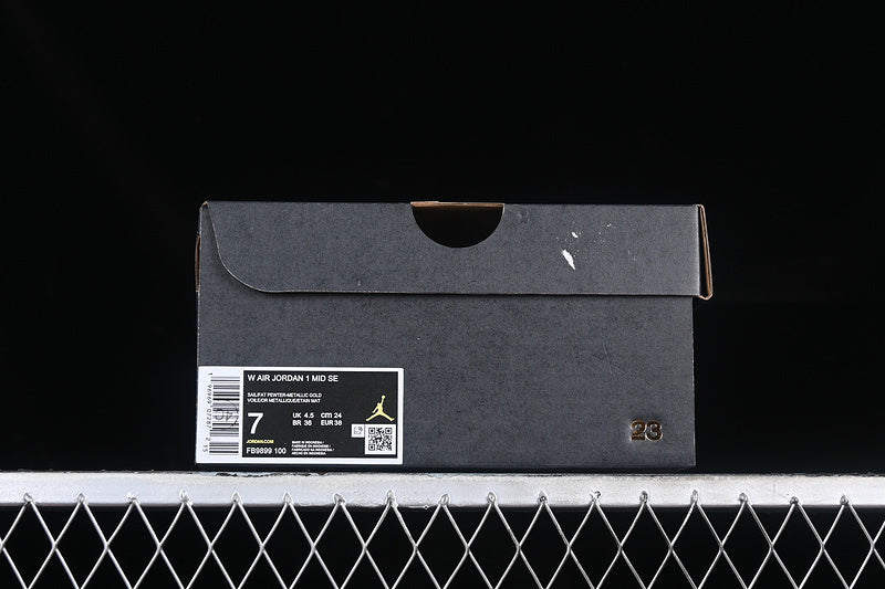 AJ1 Mid