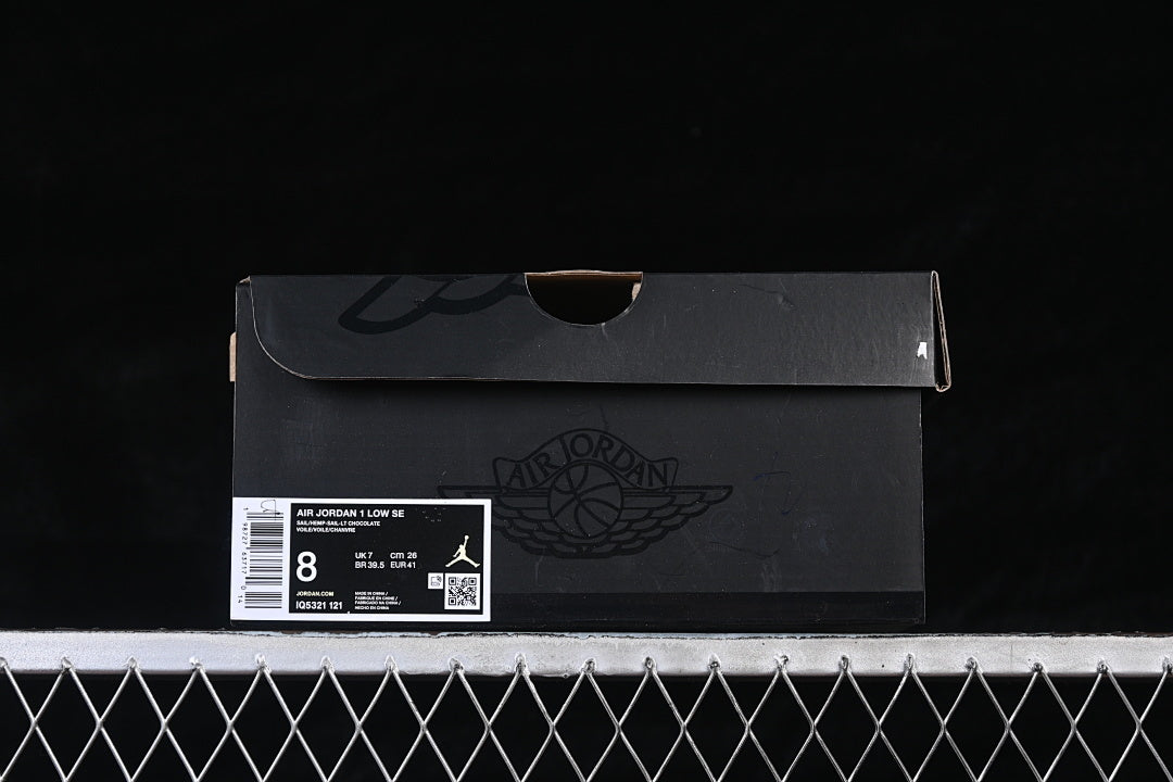 AJ1 Low