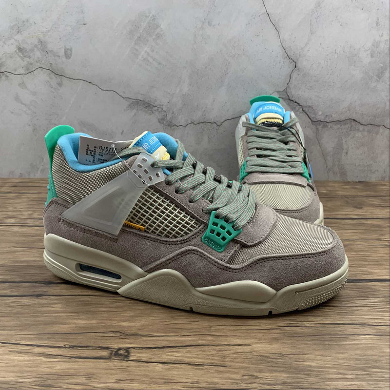 AJ4