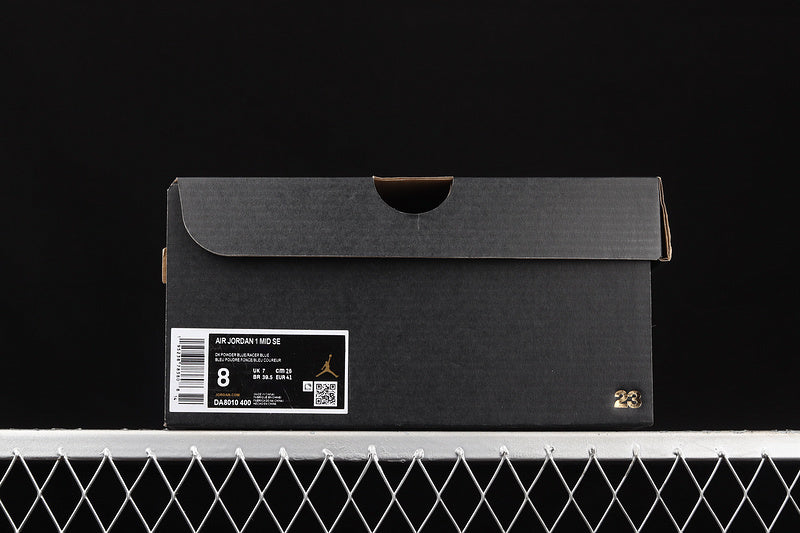 AJ1 Mid