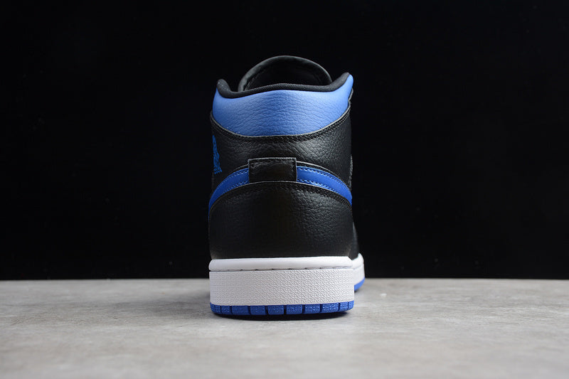 AJ1 Mid