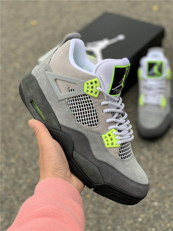 AJ4