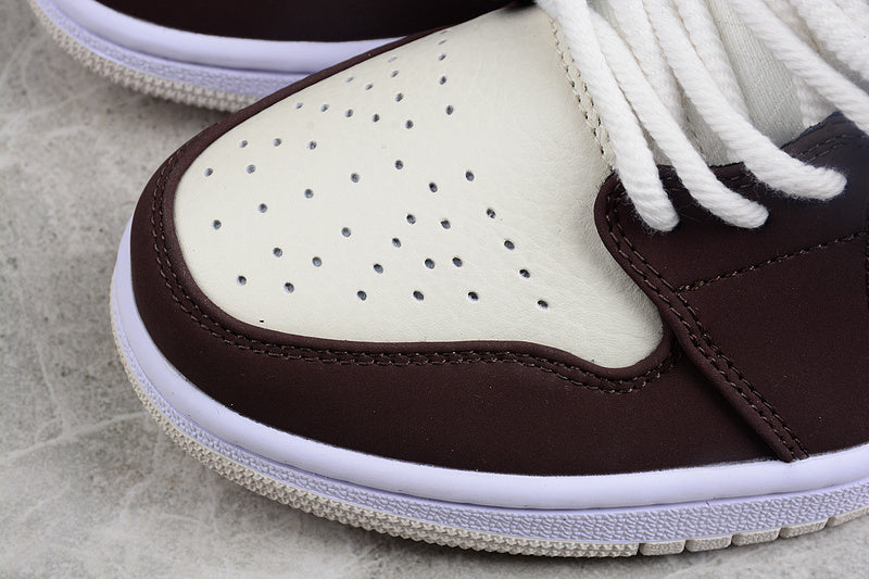 AJ1 Mid