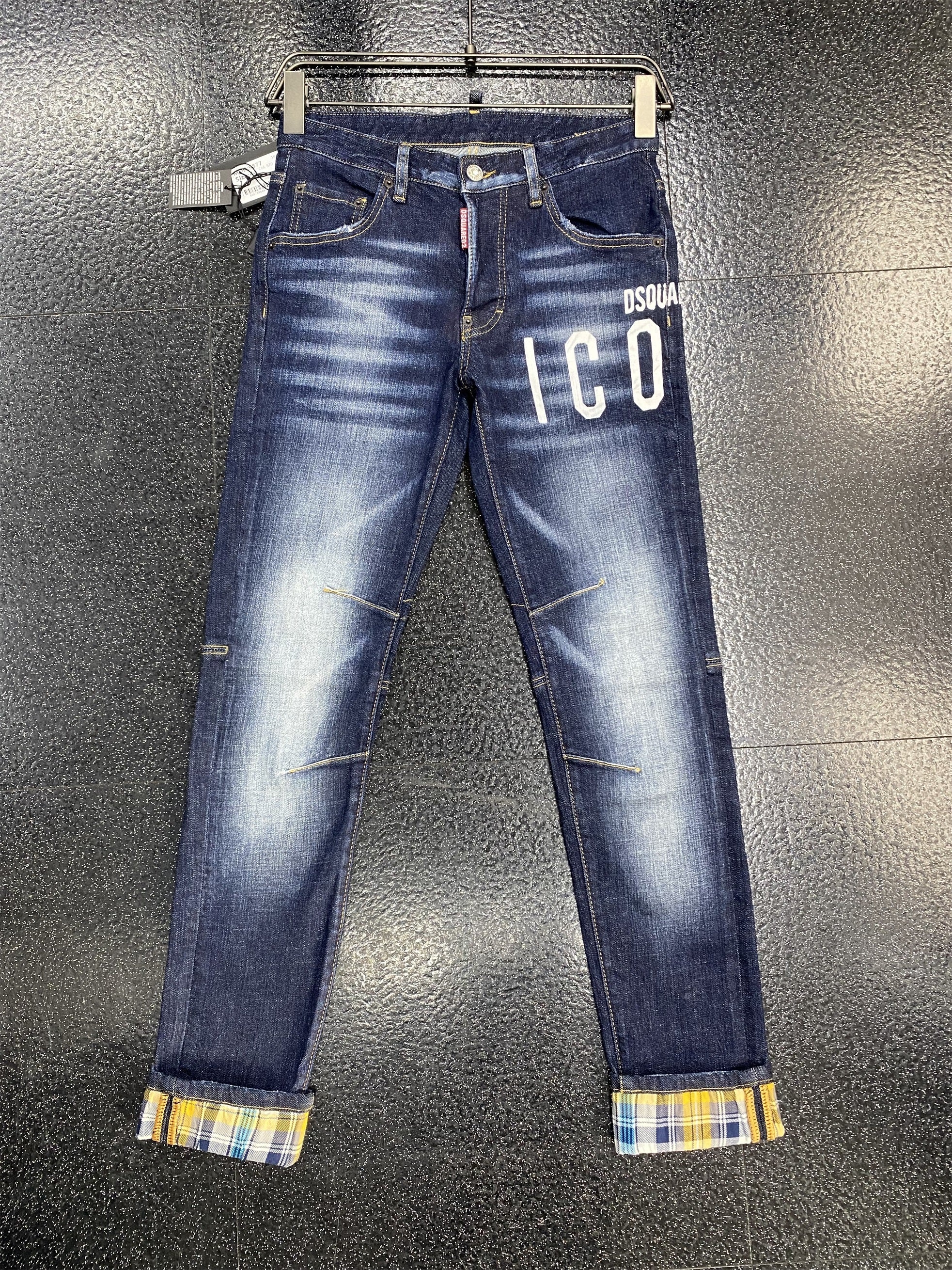 D2 Jeans