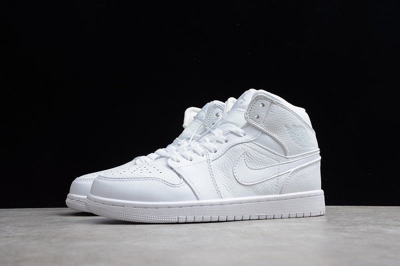 AJ1 Mid