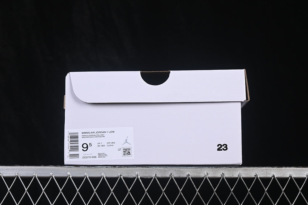 AJ1 Low