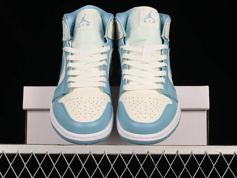 AJ1 Mid