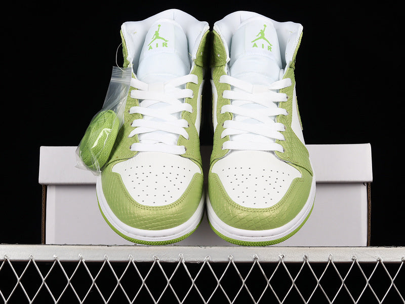 AJ1 Mid