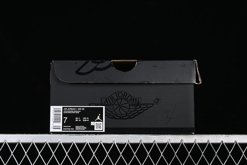 AJ1 Mid