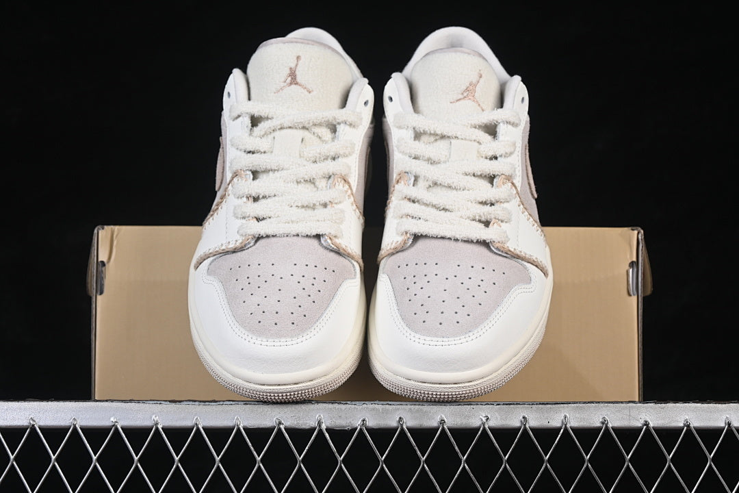 AJ1 Low