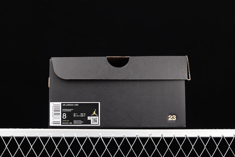 AJ1 Mid