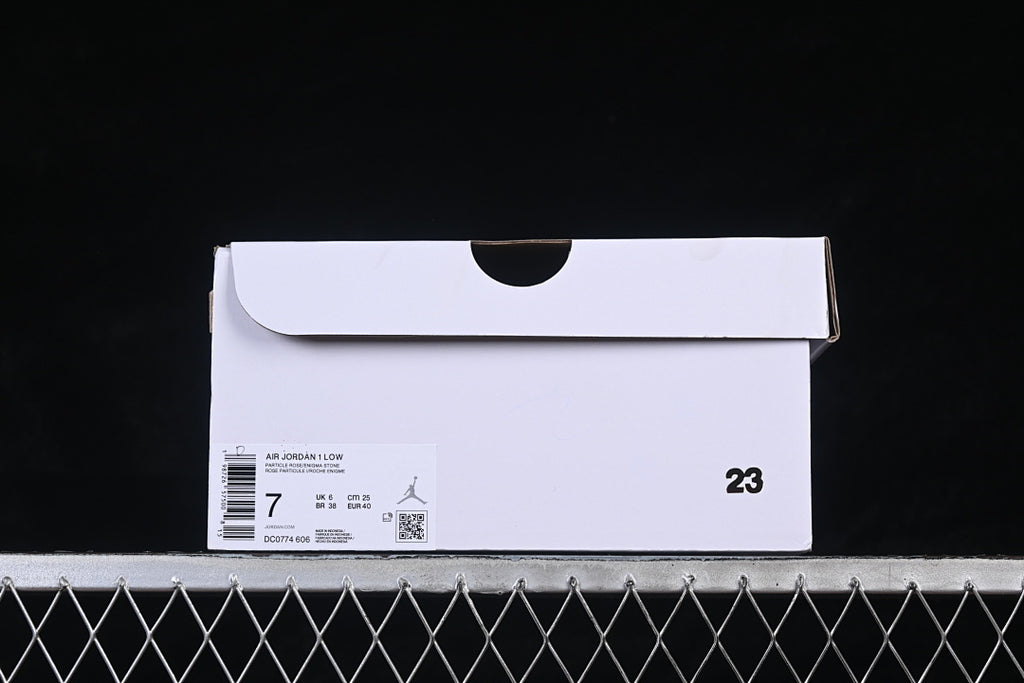 AJ1 Low