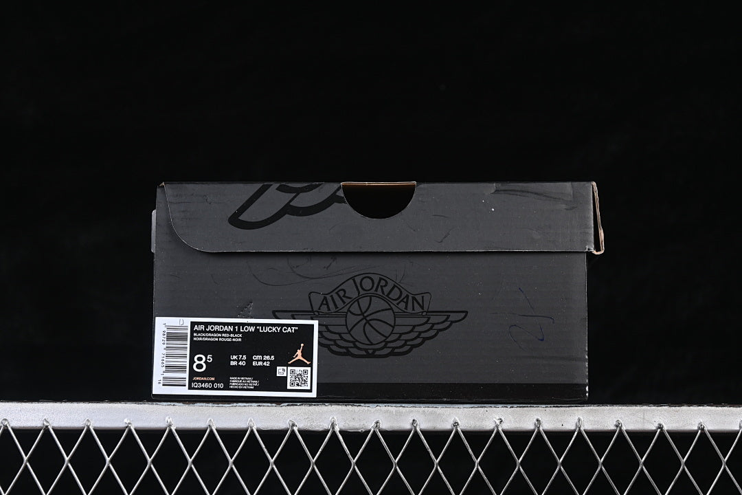 AJ1 Low