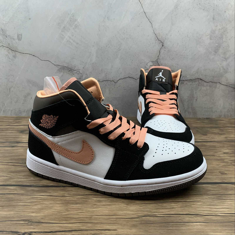 AJ1 Mid