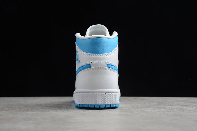 AJ1 Mid