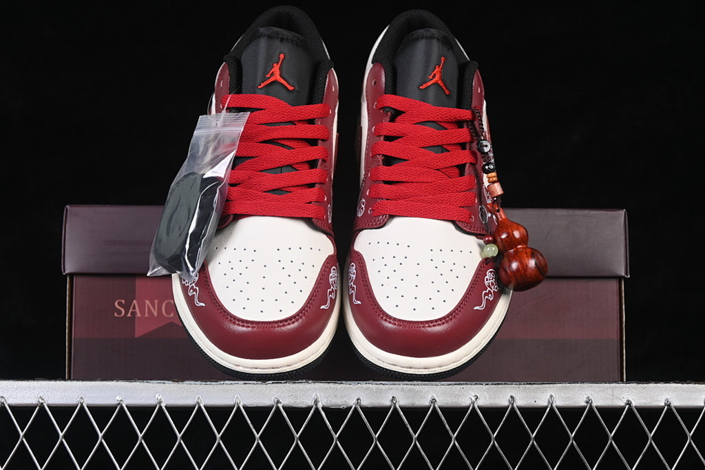 AJ1 Low