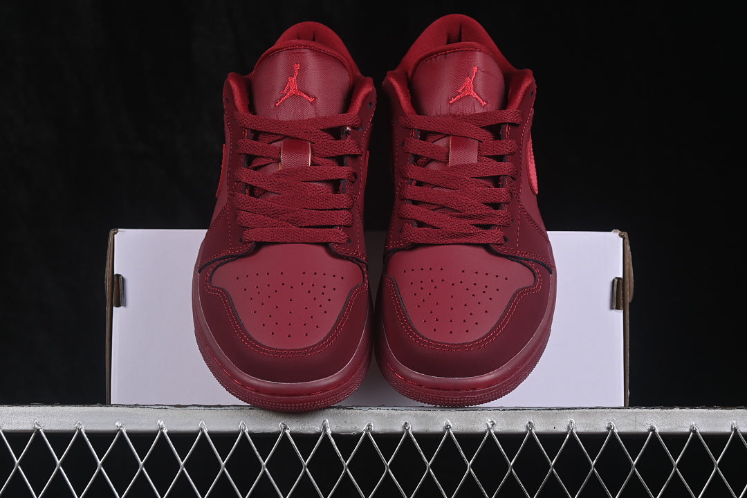 AJ1 Low
